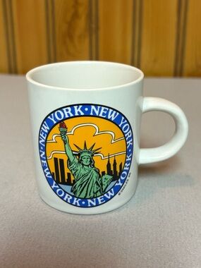 VTG 1985New York Statue of Liberty Ceramic Coffee Mug - White